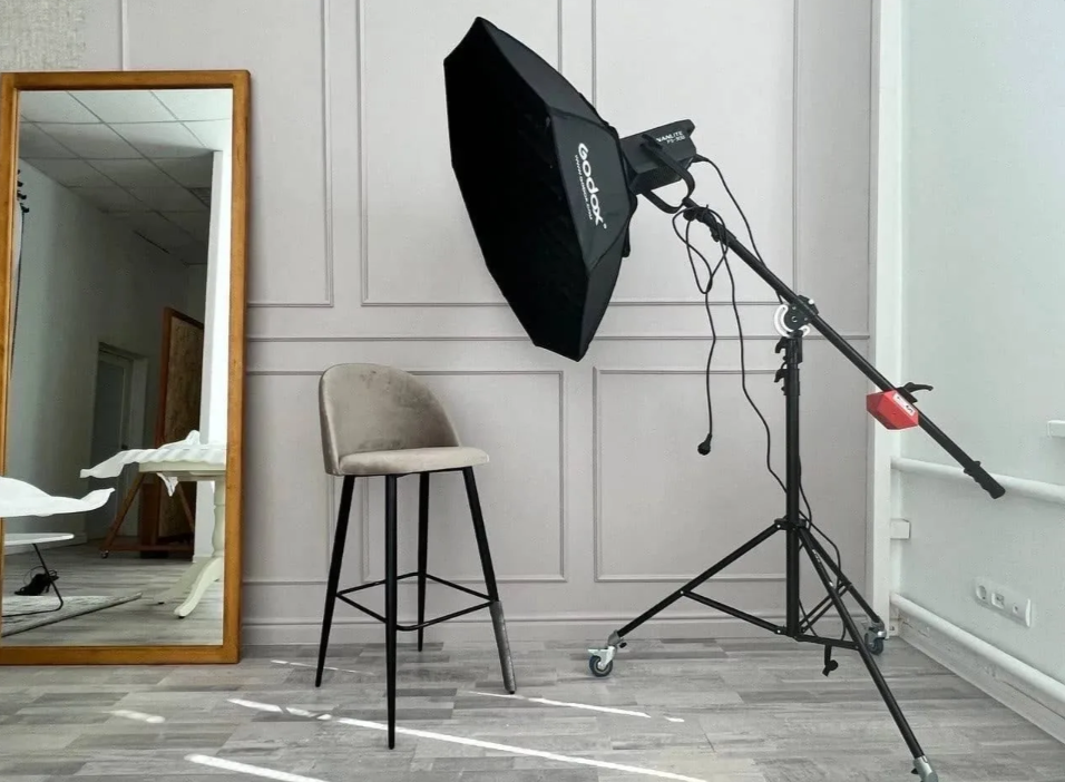 Около 200 предпринимателей Вологодчины воспользовались услугами бесплатной фотостудии в центре «Мой бизнес» в 2025 году.