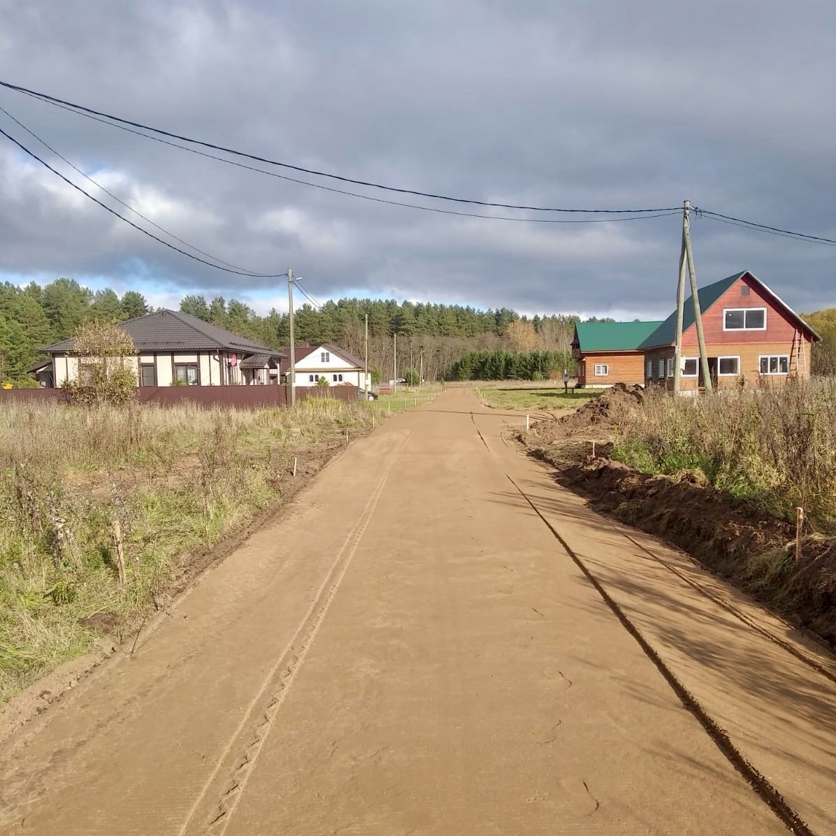 В с.Белые Кресты произведен ремонт участка автомобильной дороги «ул. Садовая, ул. Летняя» протяженностью 450 метров.