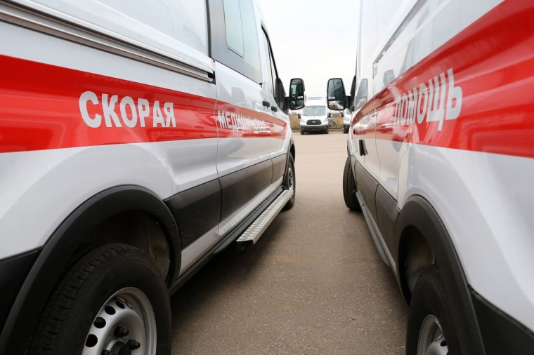 Новые автомобили скорой помощи отправились в районные больницы области. Новые автомобили скорой помощи отправились в районные больницы области.