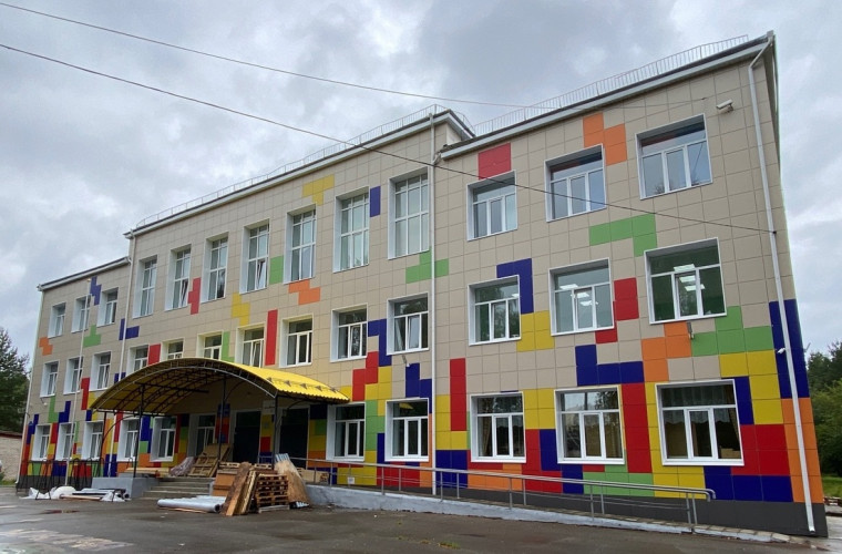 Чагодскую среднюю школу с рабочим визитом посетила заместитель начальника департамента образования области Людмила Рудольфовна Проничева.. Чагодскую среднюю школу с рабочим визитом посетила заместитель начальника департамента образования области Людмила Рудольфовна Проничева..